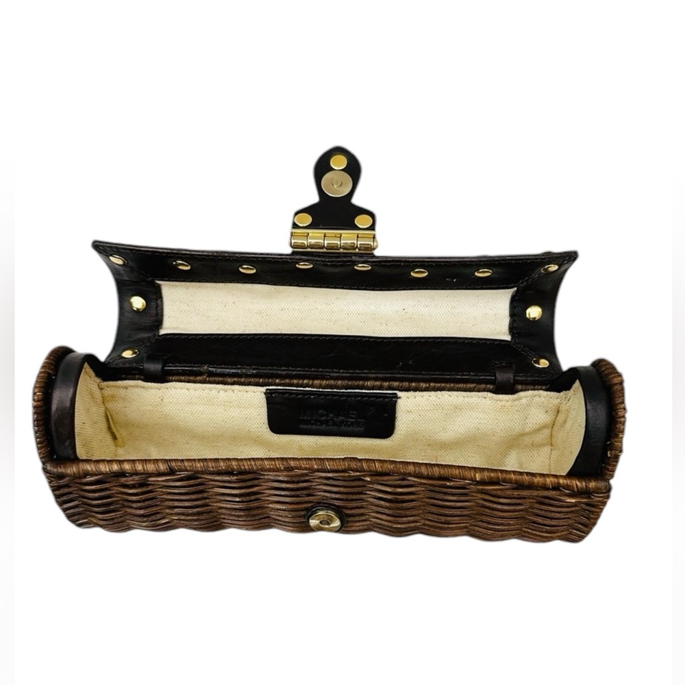 MICHAEL KORS SANTORINI WICKER LEATHER CLUTCH - Picture 4 of 9